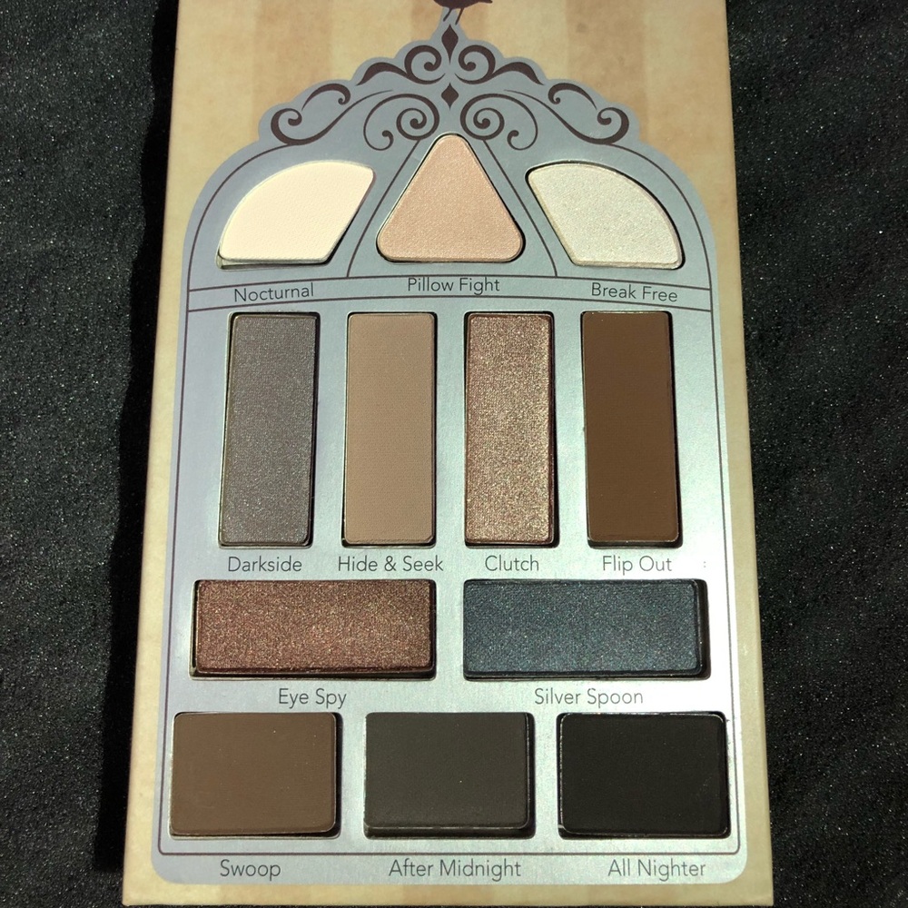 Pretty Vulgar Nightingale Smokey Eyeshadow Palette